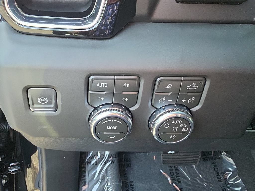 New 2026 GMC Sierra 1500 Denali AWD/4WD image 19