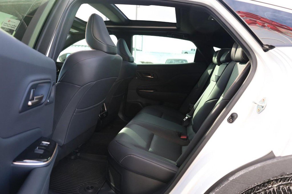 New 2025 Toyota Crown Platinum image 22