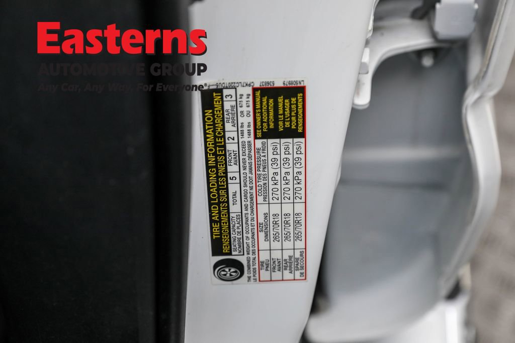 Used 2020 Nissan Titan SV w/ SV Convenience Package image 36