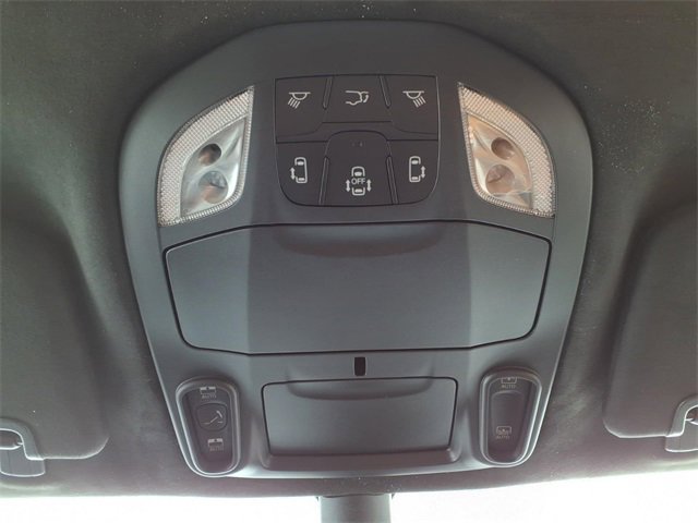 New 2026 Chrysler Pacifica Pinnacle image 23