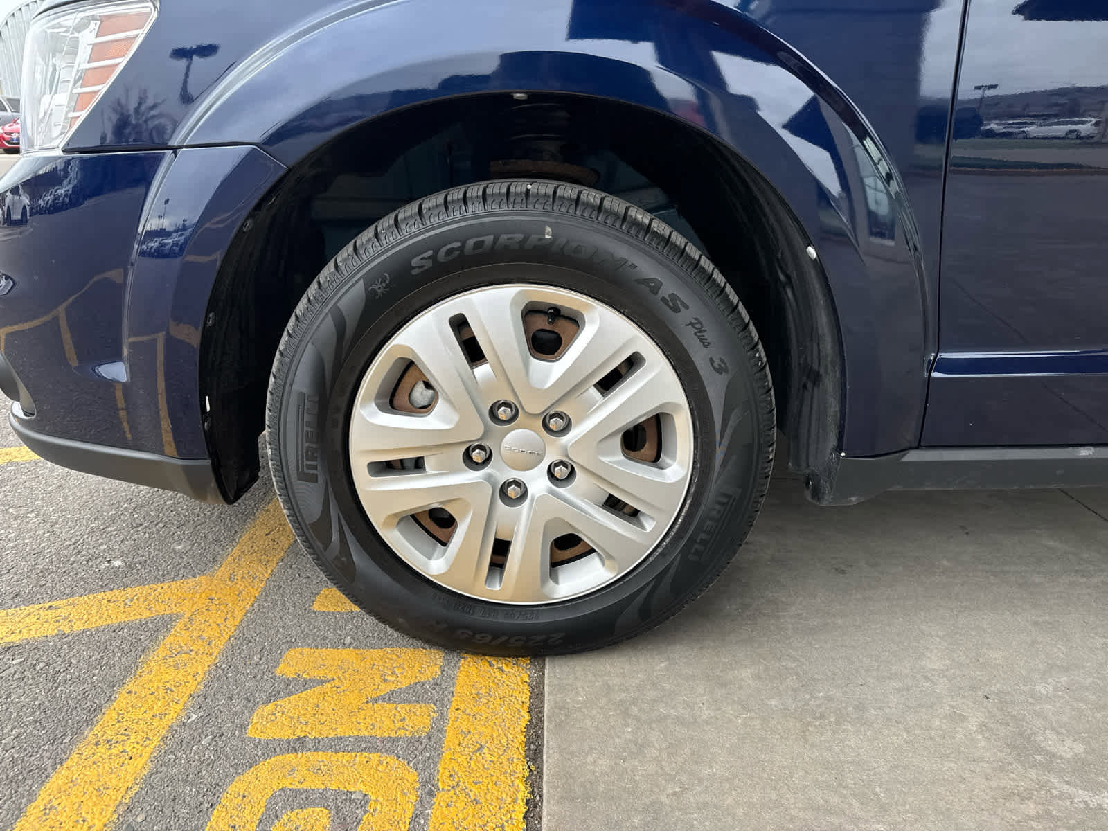 Used 2019 Dodge Journey SE image 7