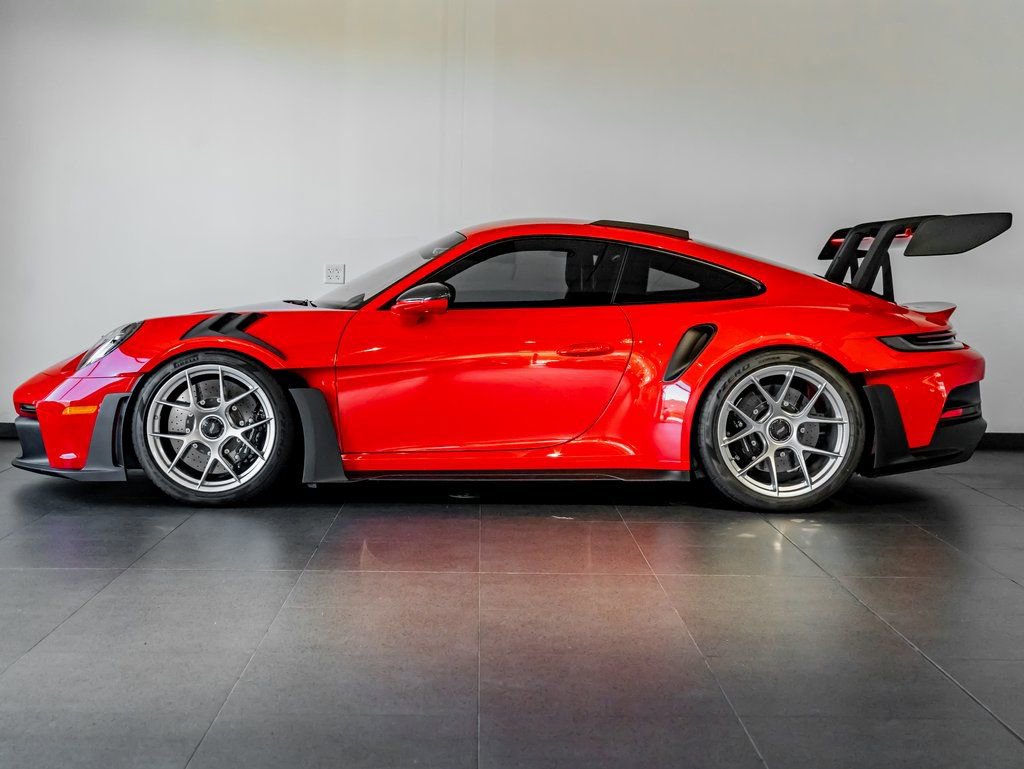 Certified 2025 Porsche 911 GT3 RS RWD image 2