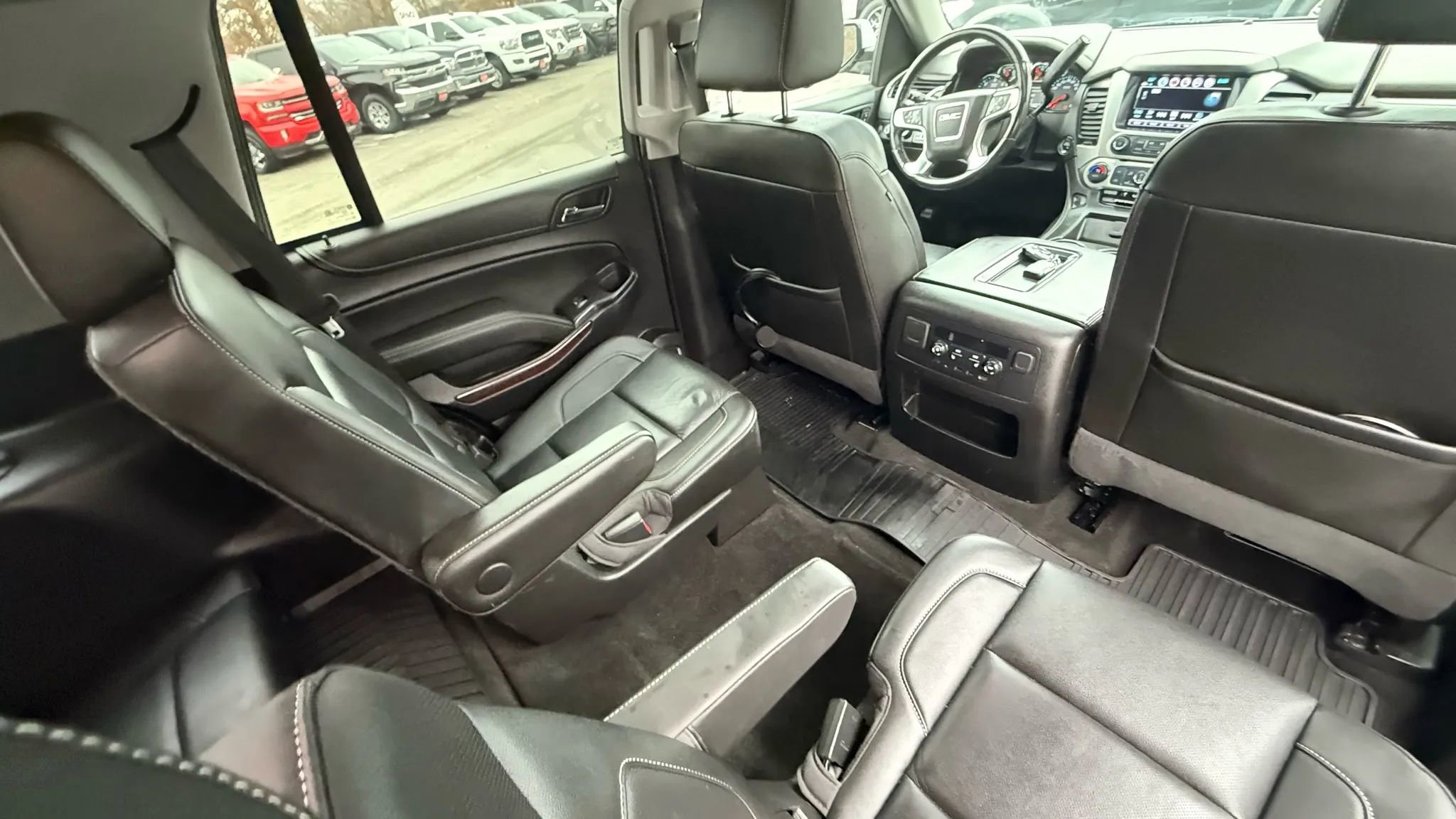 Used 2018 GMC Yukon SLT w/ Open Road Package image 35