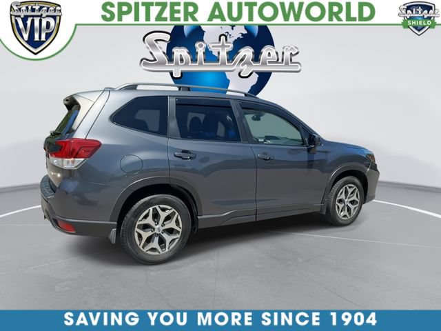 Used 2020 Subaru Forester Premium AWD/4WD image 9