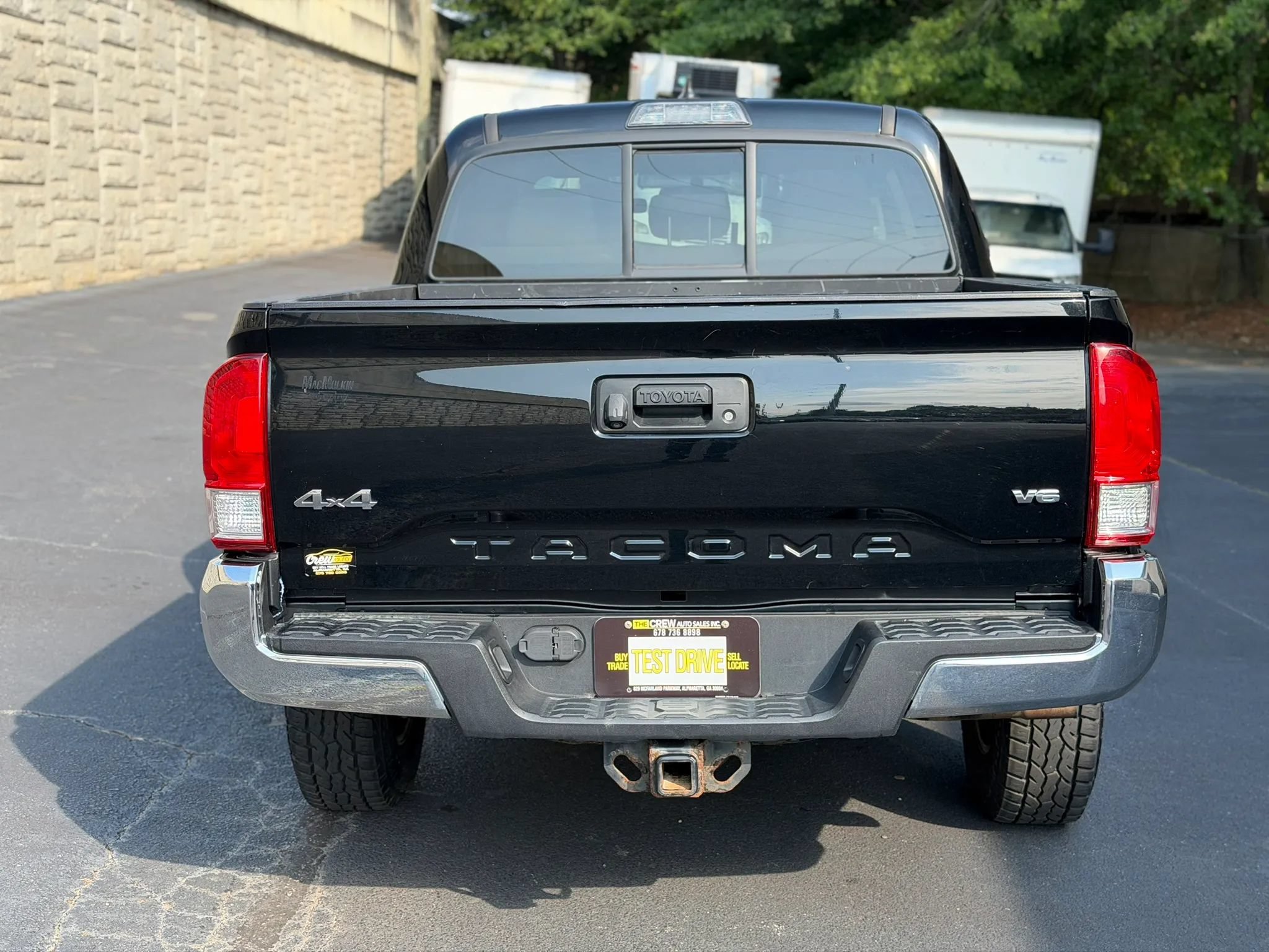 Used 2017 Toyota Tacoma SR5 w/ Tow Package AWD/4WD image 8