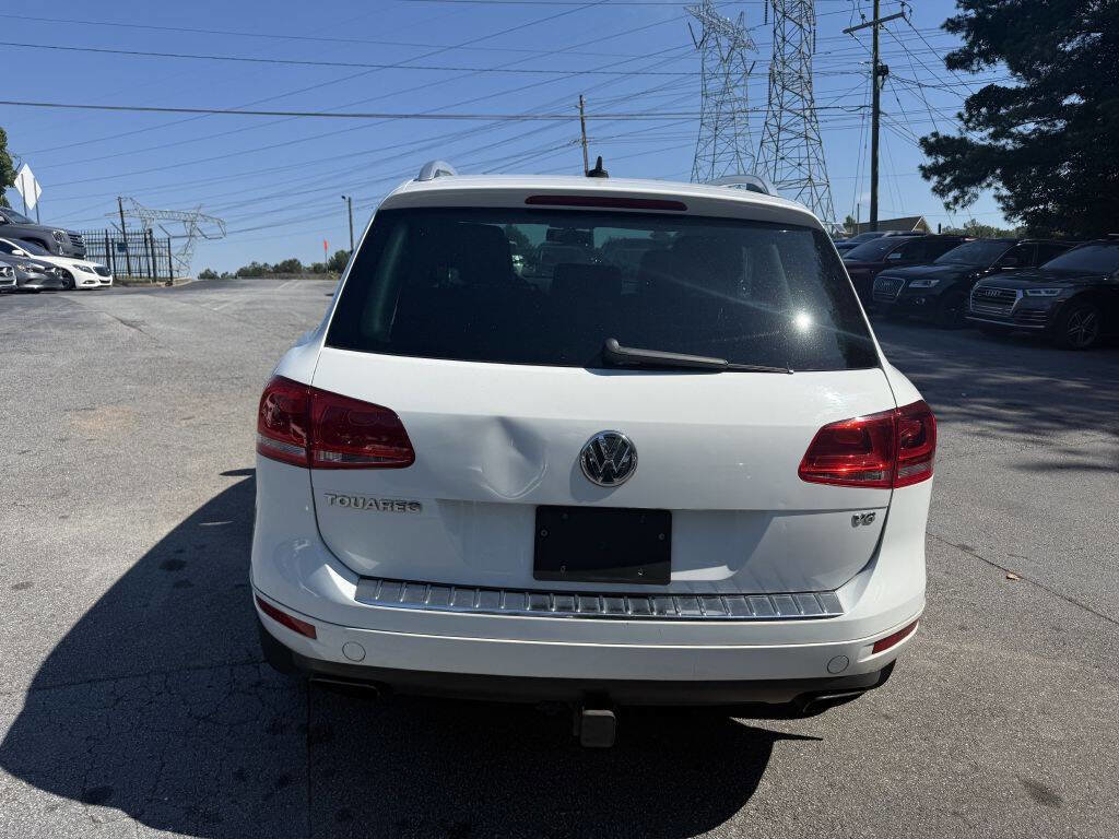 Used 2012 Volkswagen Touareg VR6 AWD/4WD image 6
