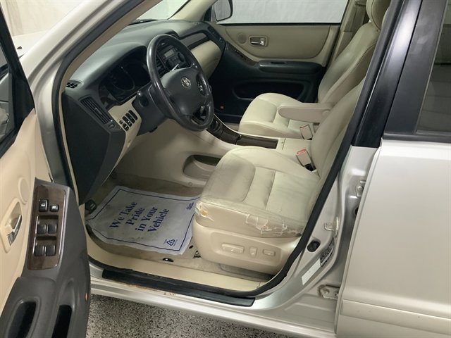 Used 2003 Toyota Highlander 4WD V6 image 12