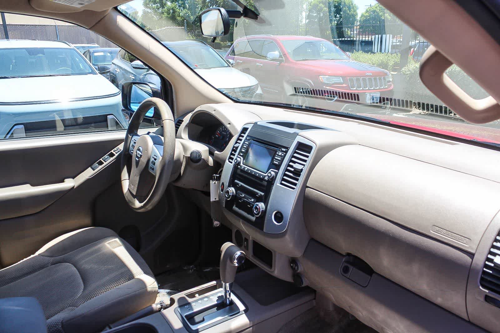 Used 2017 Nissan Frontier SV RWD image 20