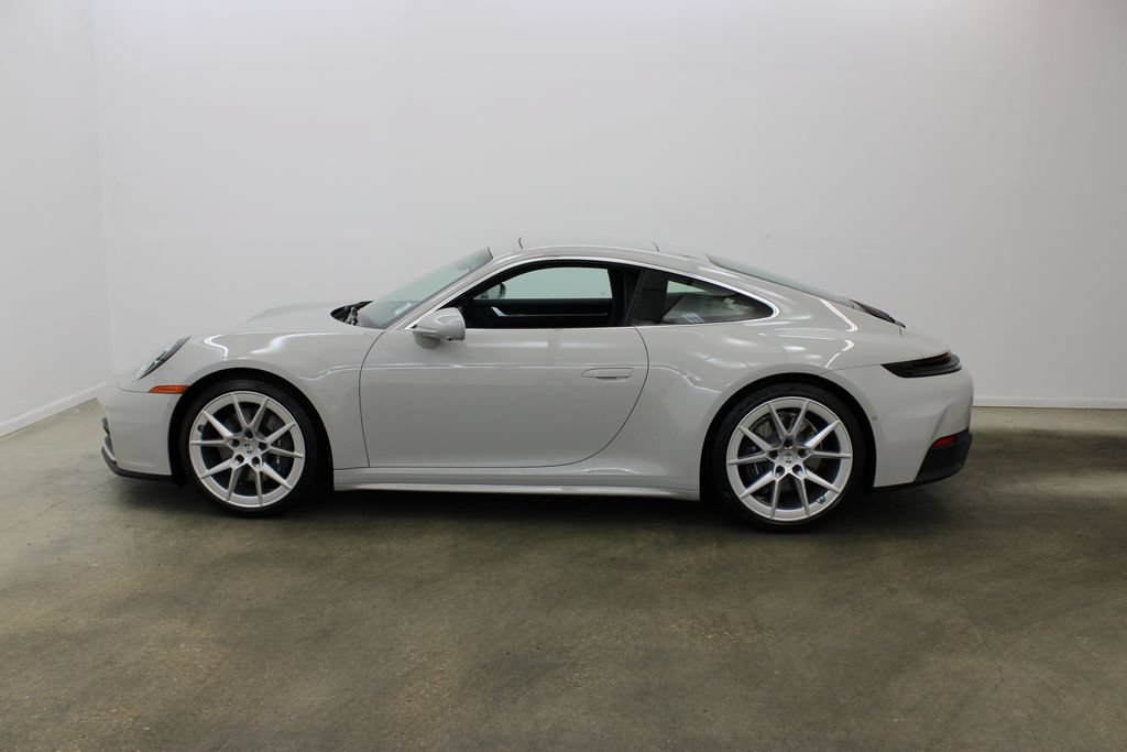 Certified 2025 Porsche 911 Carrera RWD image 2