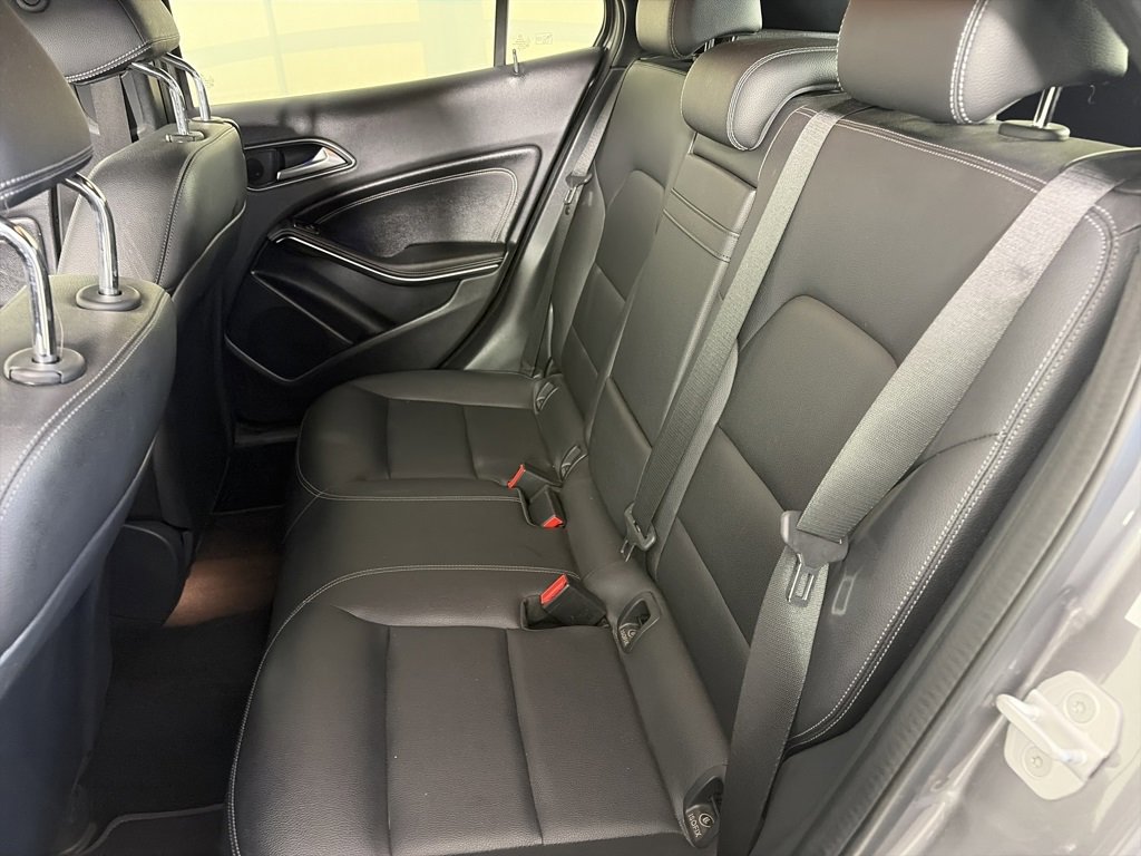 Used 2017 Mercedes-Benz GLA 250 4MATIC image 13