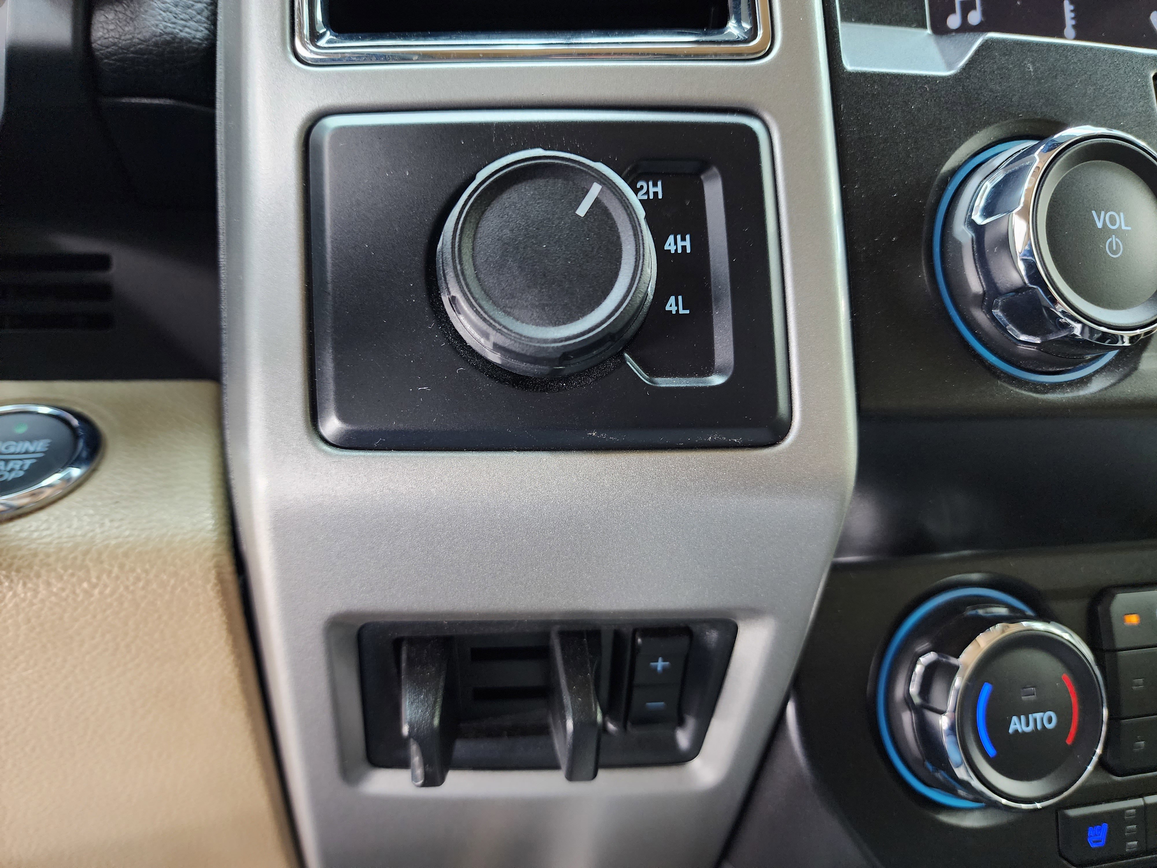 Used 2019 Ford F350 Lariat w/ Lariat Ultimate Package image 60