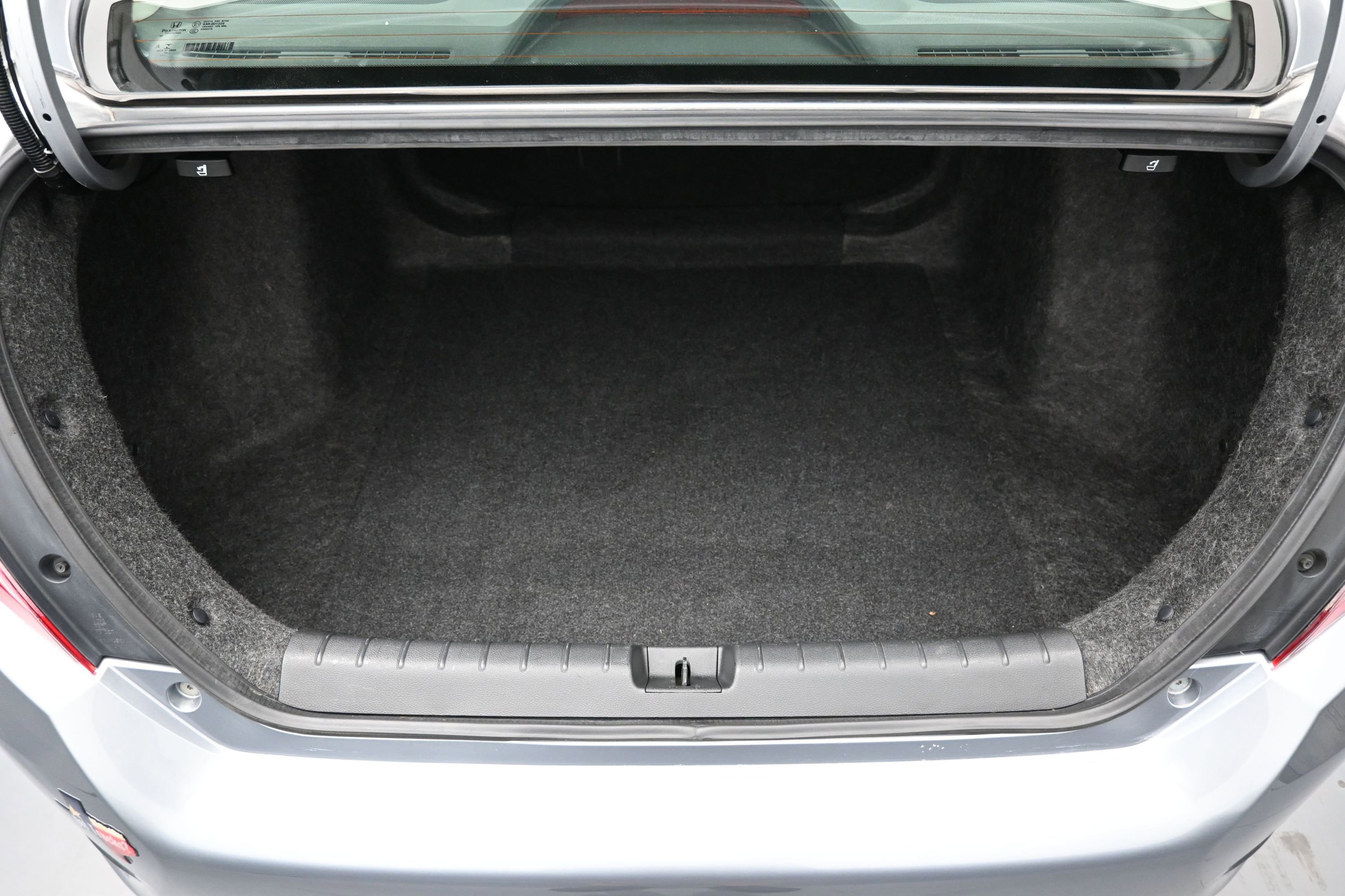 Used 2017 Honda Civic EX-L image 8