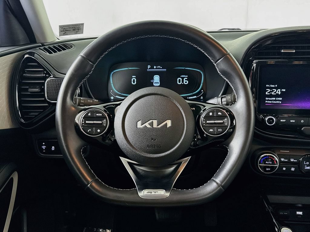 Used 2023 Kia Soul GT-Line FWD image 11