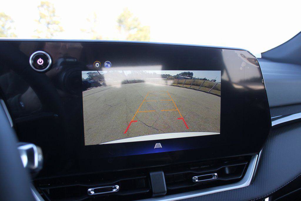 New 2026 Chevrolet Equinox LT image 16