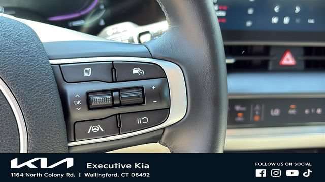 Certified 2025 Kia Sportage EX AWD/4WD image 14