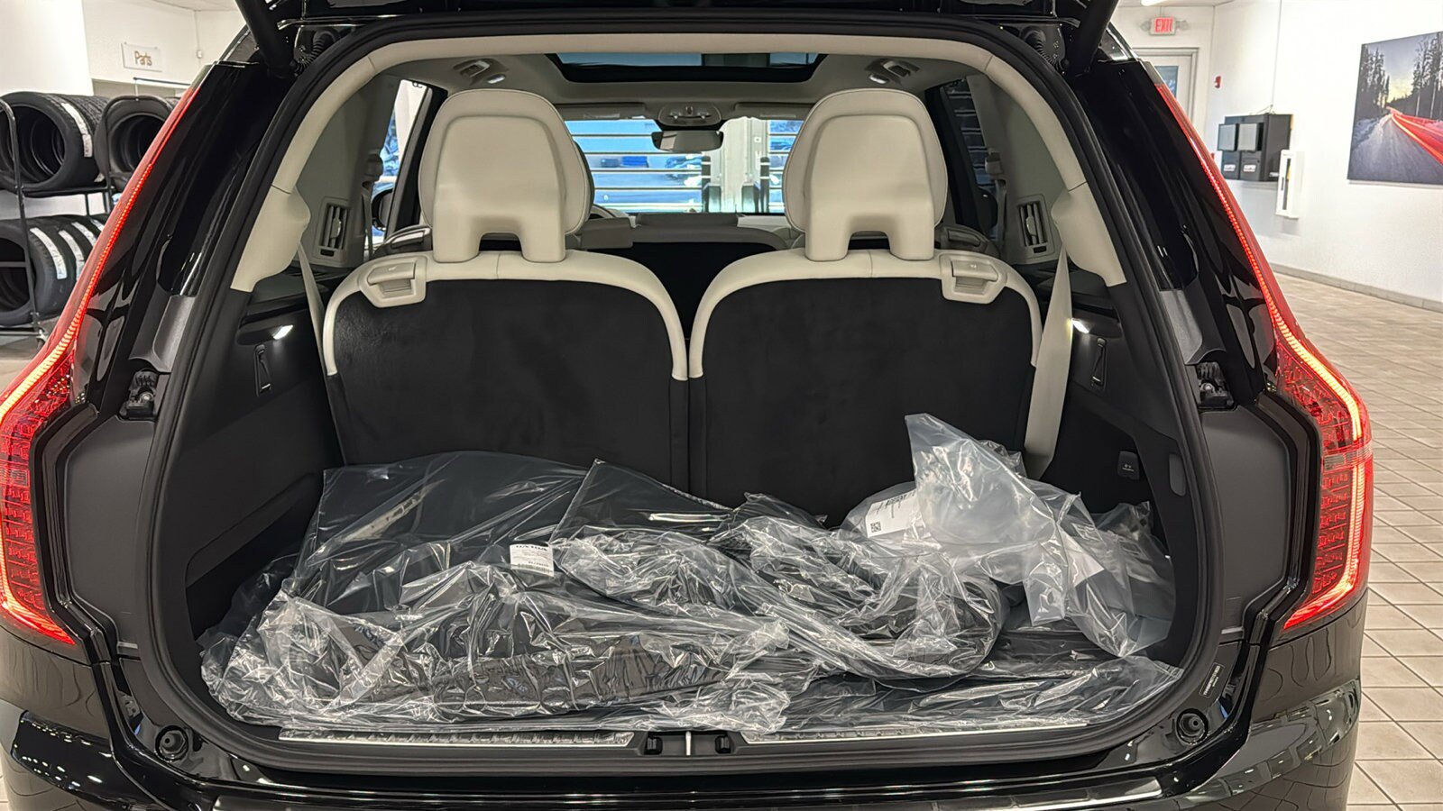 New 2026 Volvo XC90 T8 Ultra w/ Protection Package Premier image 30