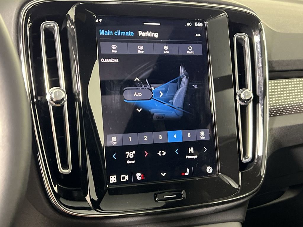 Certified 2025 Volvo XC40 B5 Plus image 19