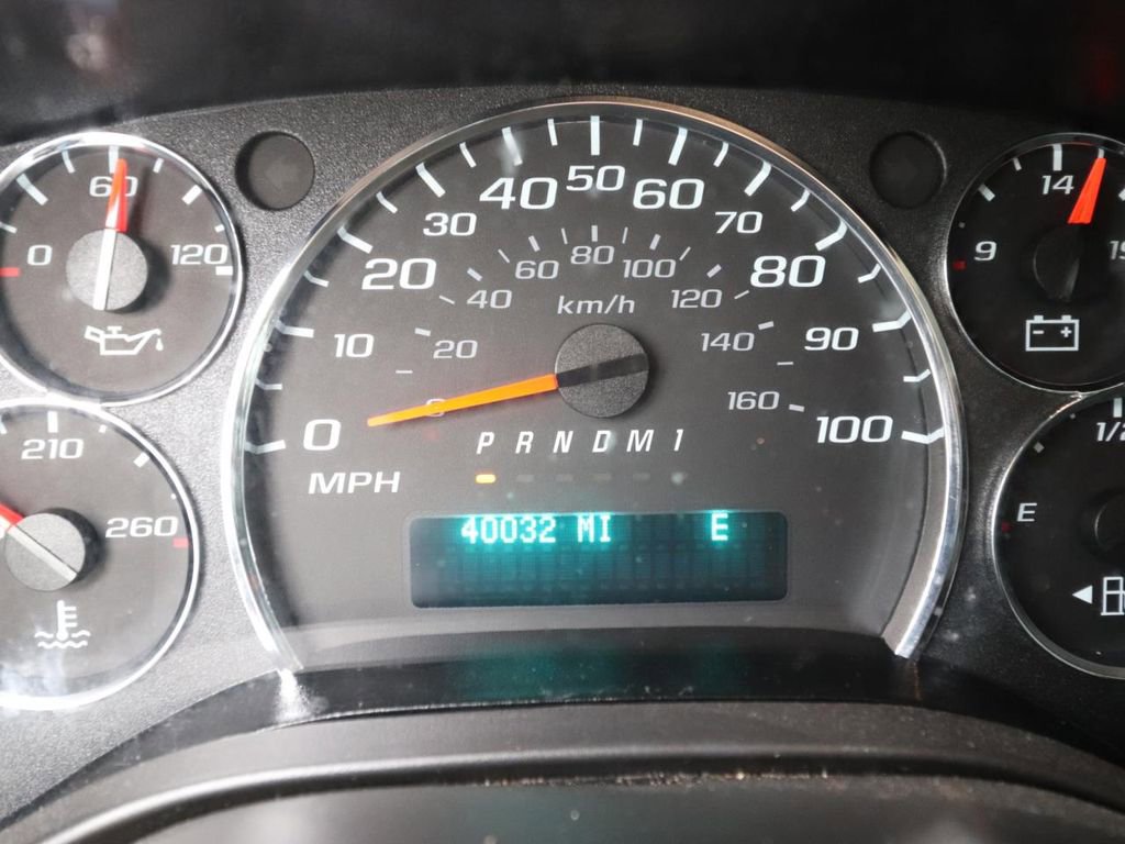 Used 2023 GMC Savana 2500 Extended w/ Driver Convenience Package image 18