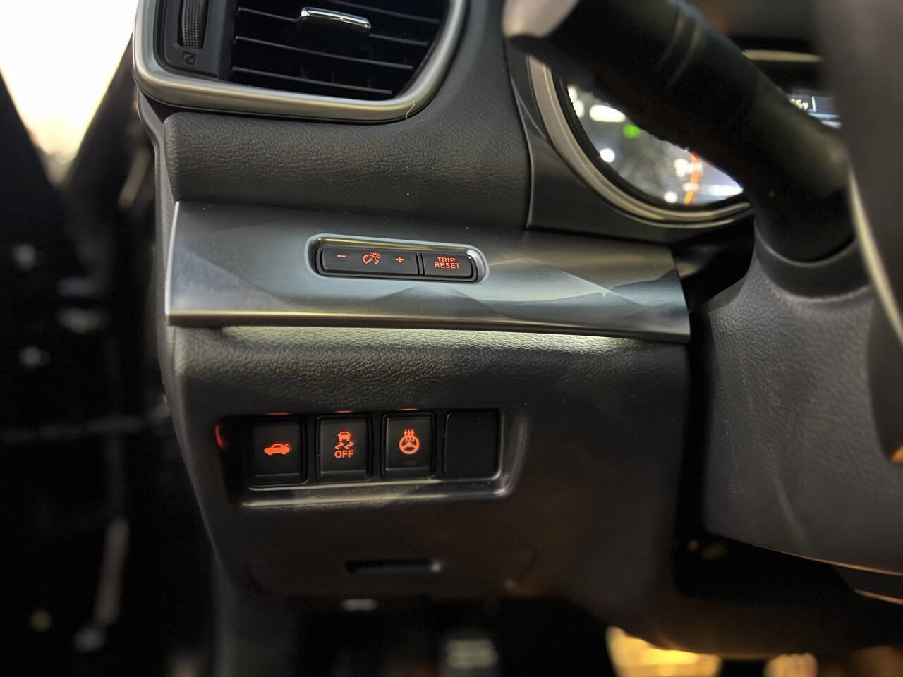 Used 2016 Nissan Maxima SR image 10