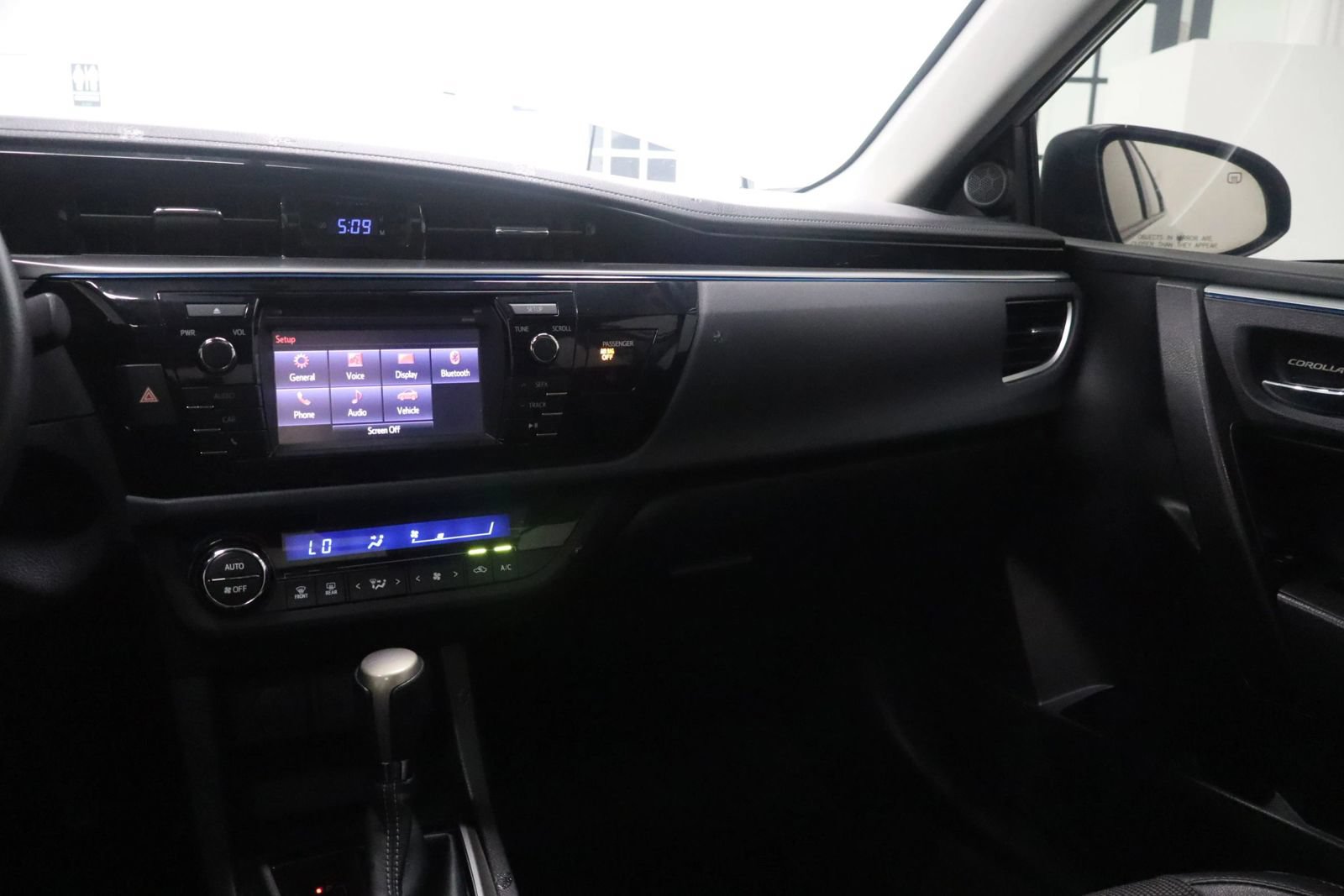 Used 2014 Toyota Corolla S FWD image 28
