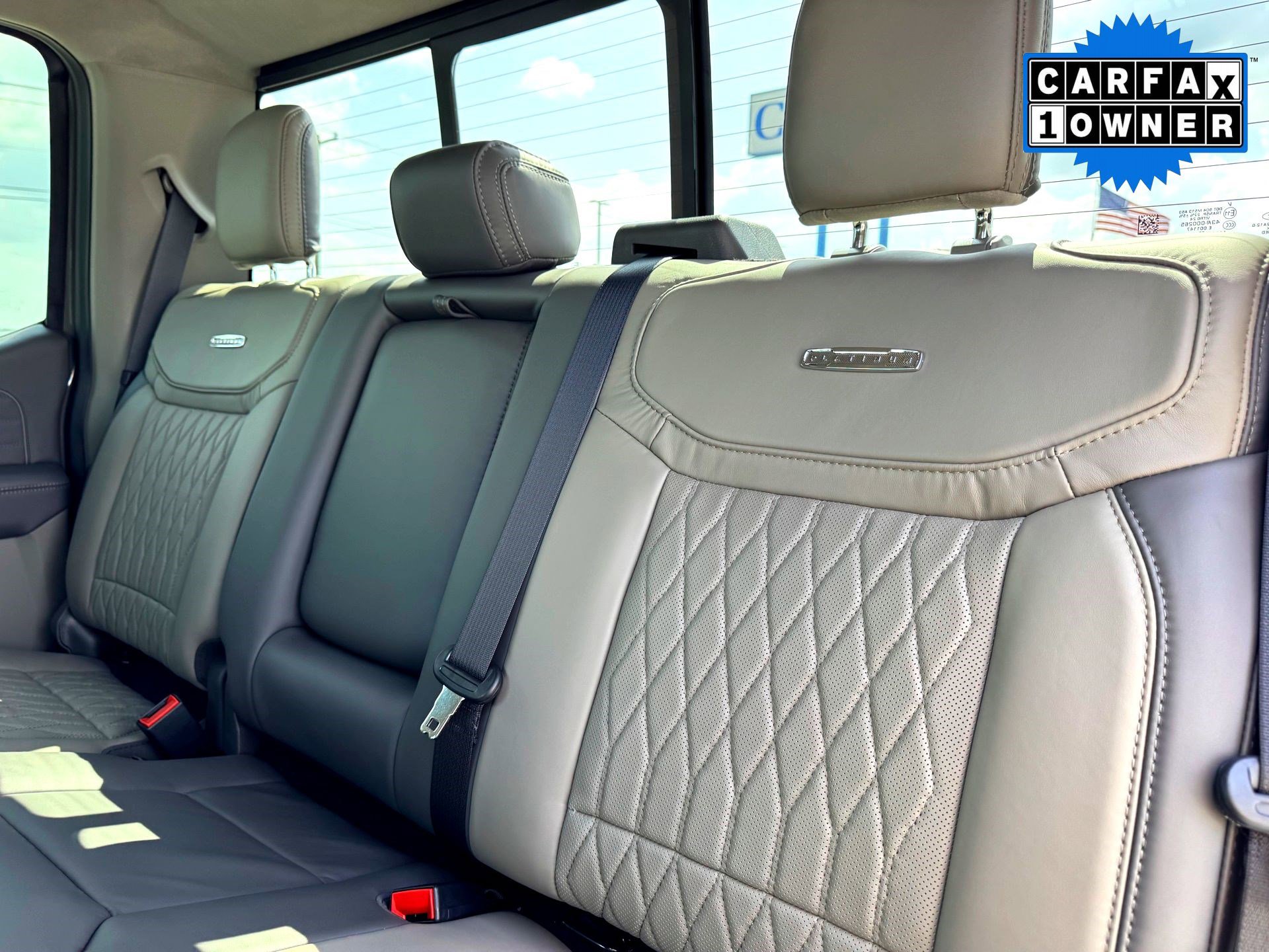 Used 2026 Ford F250 Platinum w/ Platinum Plus Package image 18