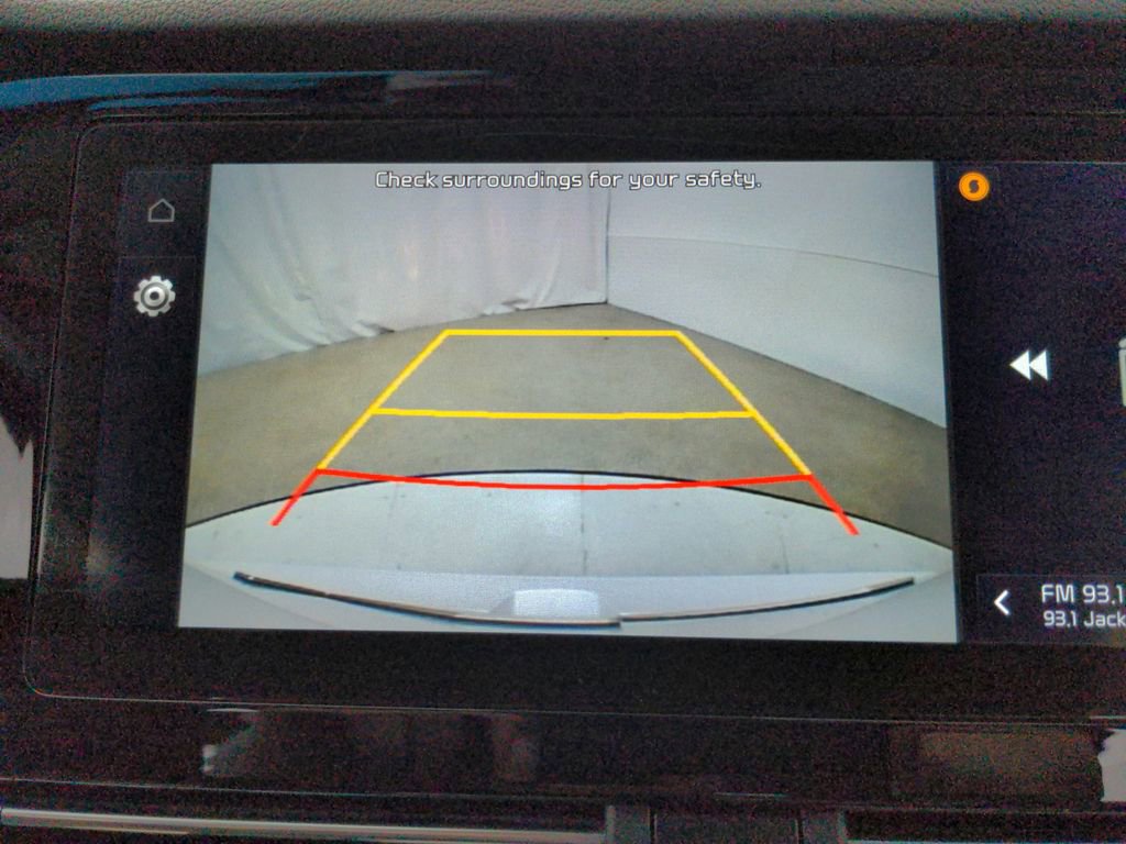 Used 2022 Kia Niro EX FWD image 19