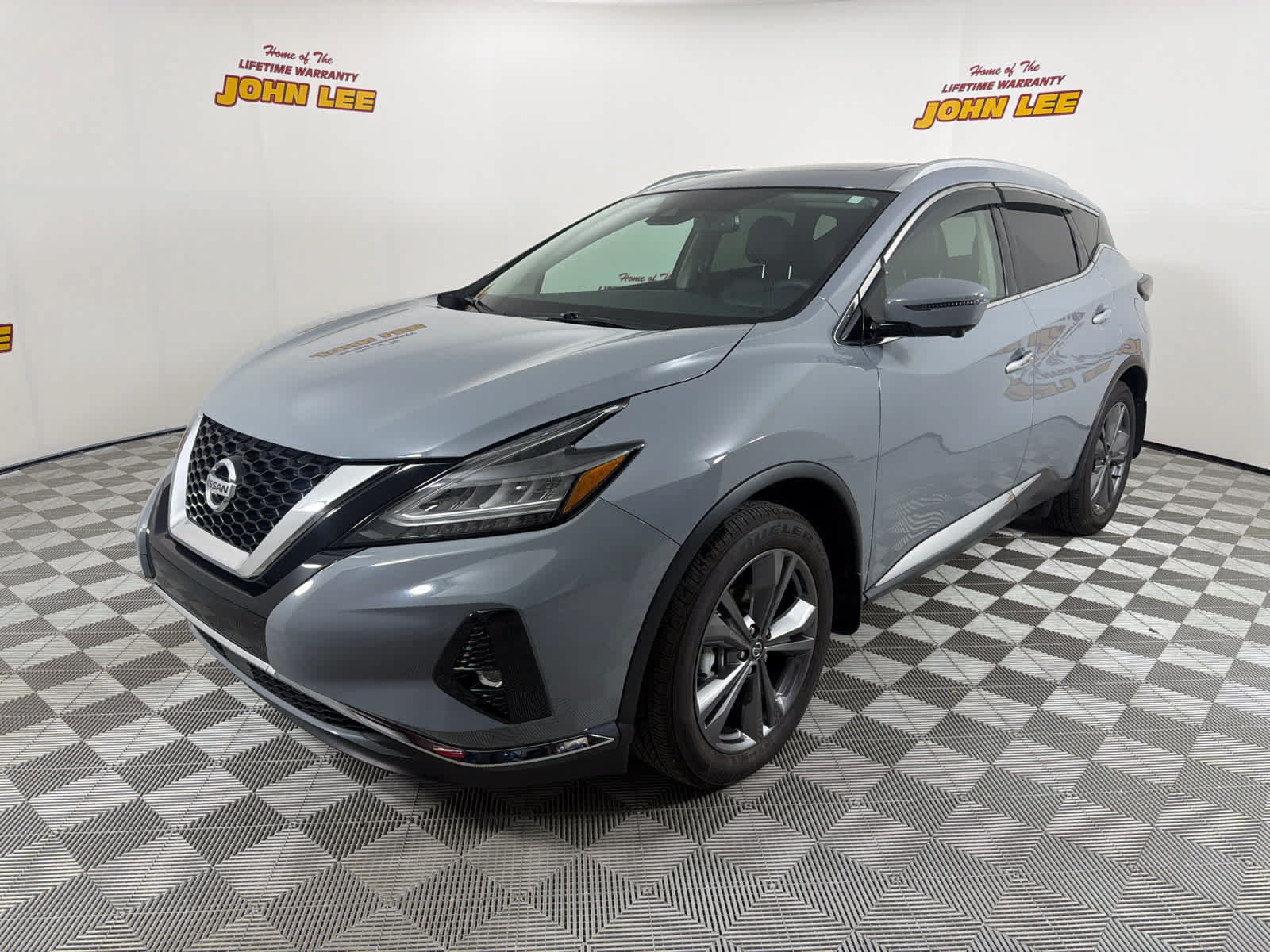 Used 2021 Nissan Murano Platinum w/ Cargo Package FWD image 1
