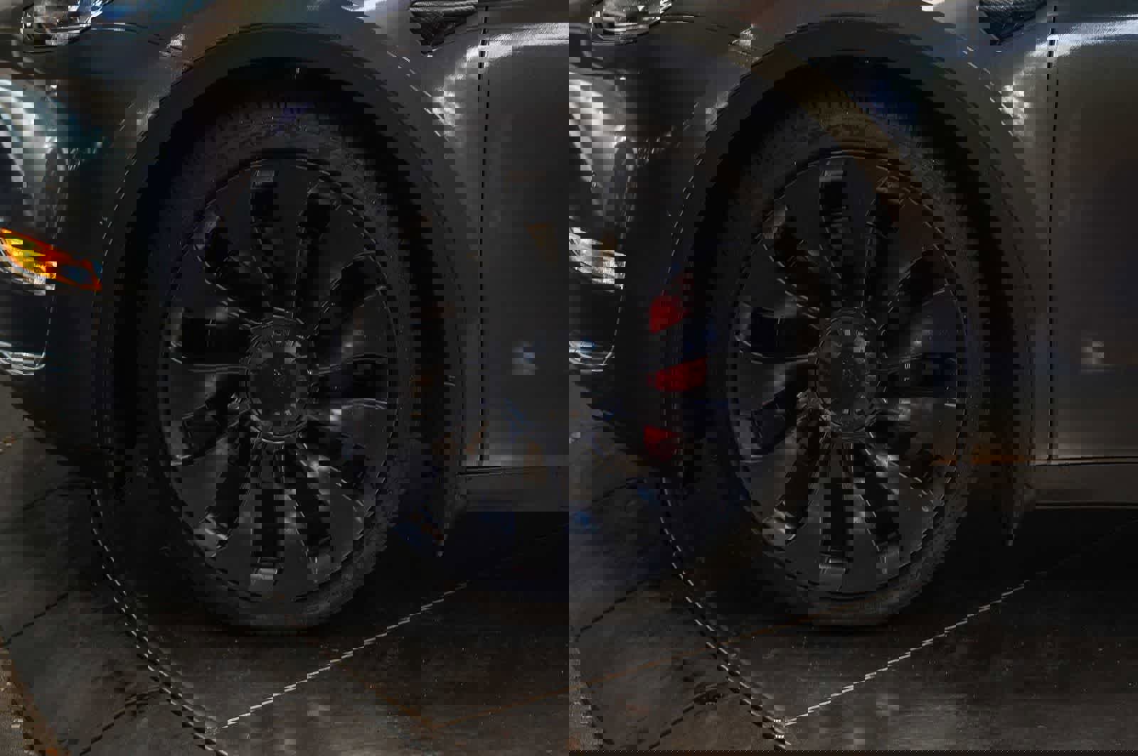 Used 2021 Tesla Model Y Performance image 9