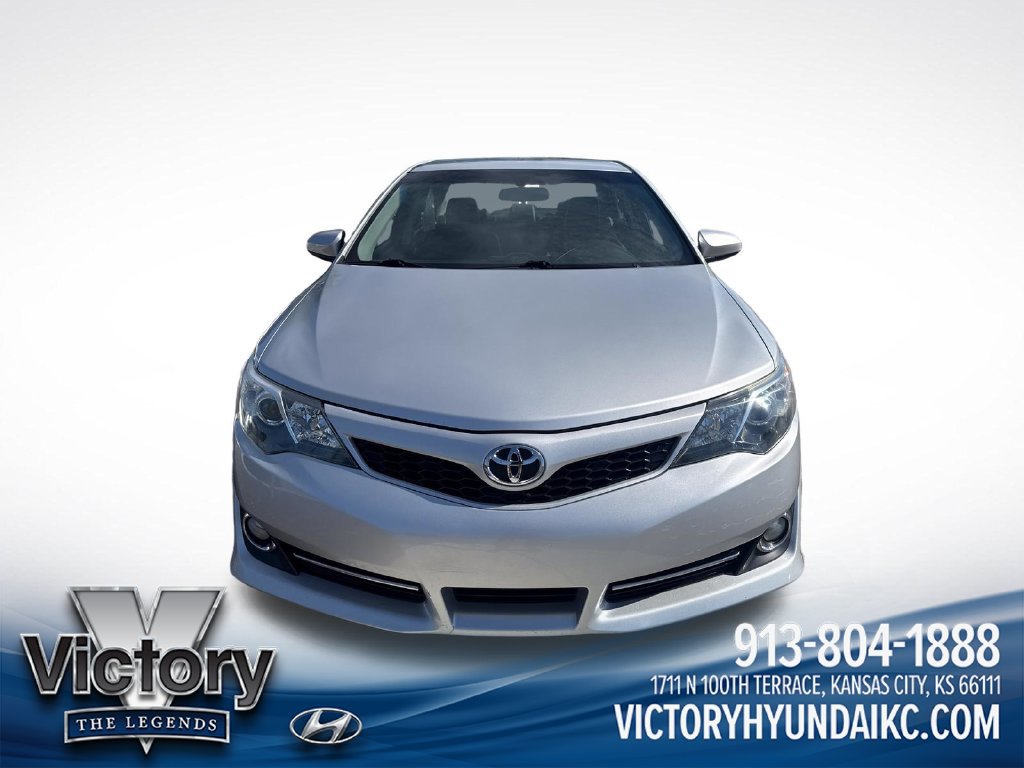 Used 2012 Toyota Camry SE FWD image 8