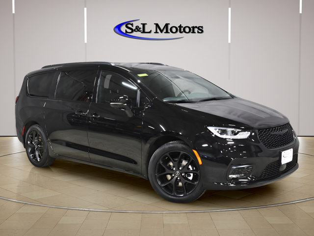 New 2026 Chrysler Pacifica Select w/ S Appearance Package FWD image 8