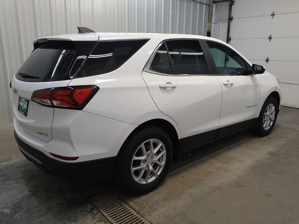 Used 2023 Chevrolet Equinox LT w/ Driver Convenience Package AWD/4WD image 10