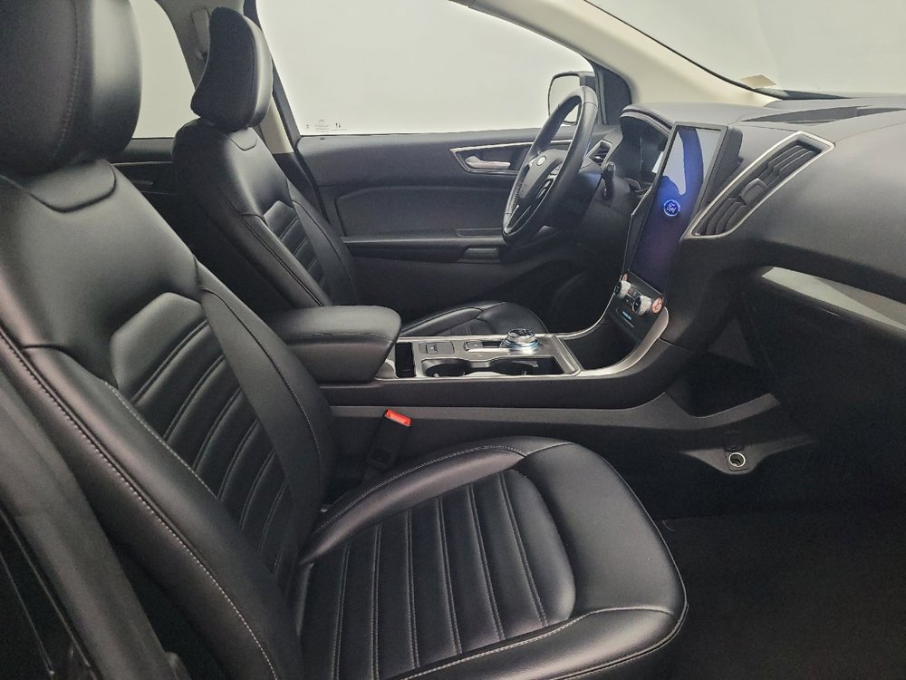 Used 2023 Ford Edge SEL image 21