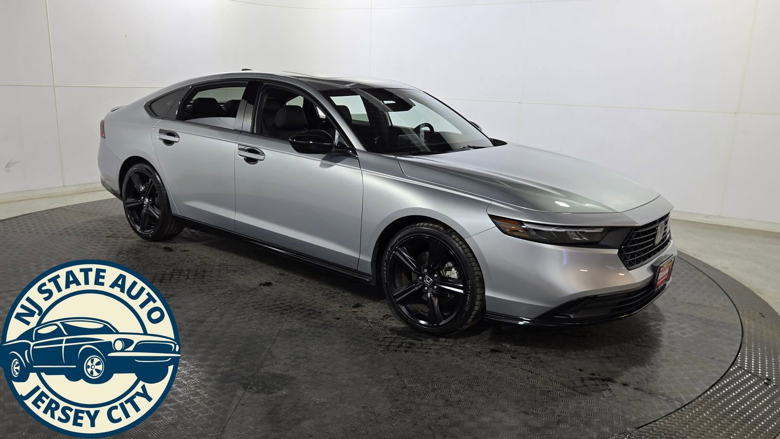 Used 2024 Honda Accord Sport image 12