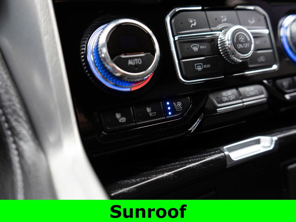 Used 2021 GMC Yukon Denali w/ Denali Ultimate Package image 31