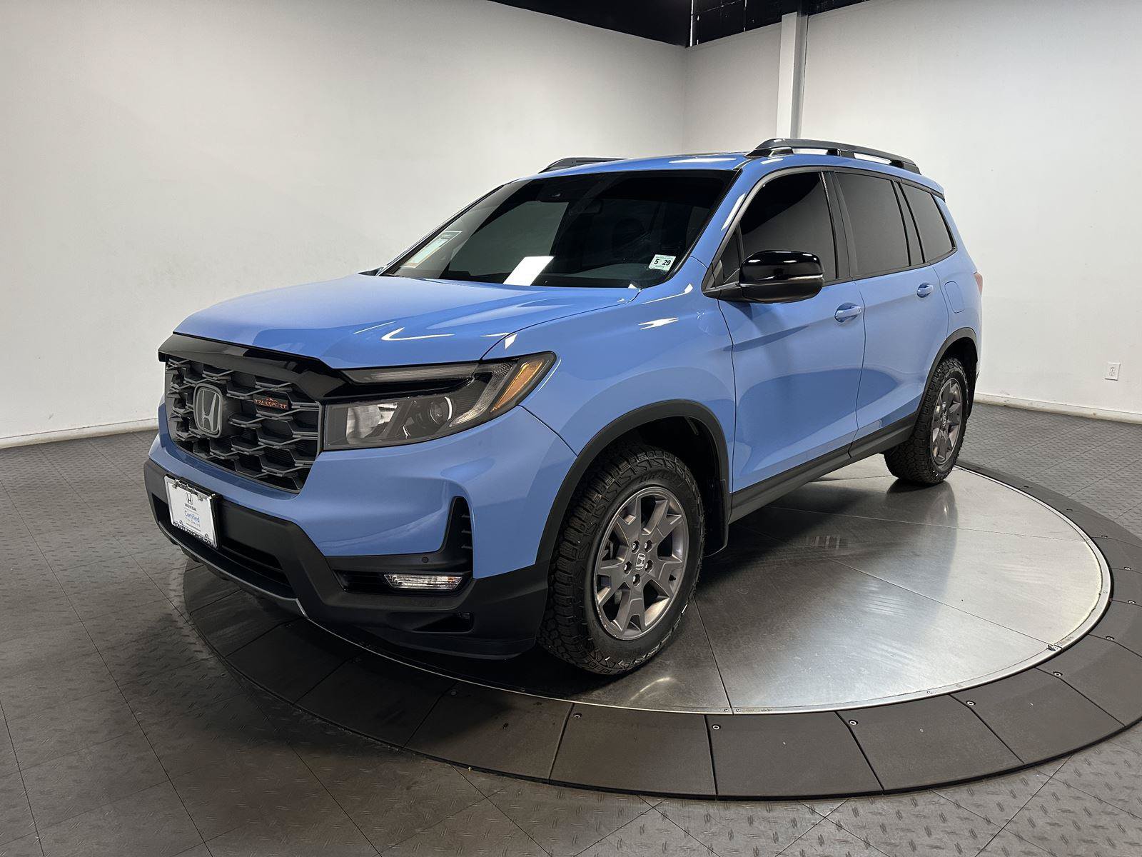 Certified 2024 Honda Passport TrailSport video 1