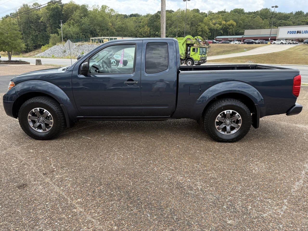 Used 2016 Nissan Frontier Desert Runner image 8