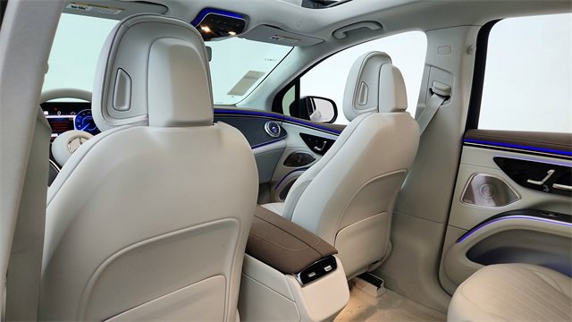 Used 2023 Mercedes-Benz EQS 450+ SUV image 34