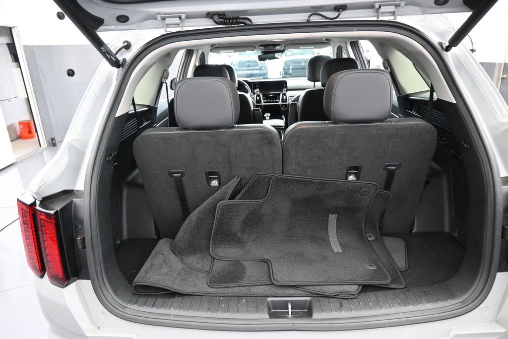 Used 2023 Kia Sorento EX FWD image 41