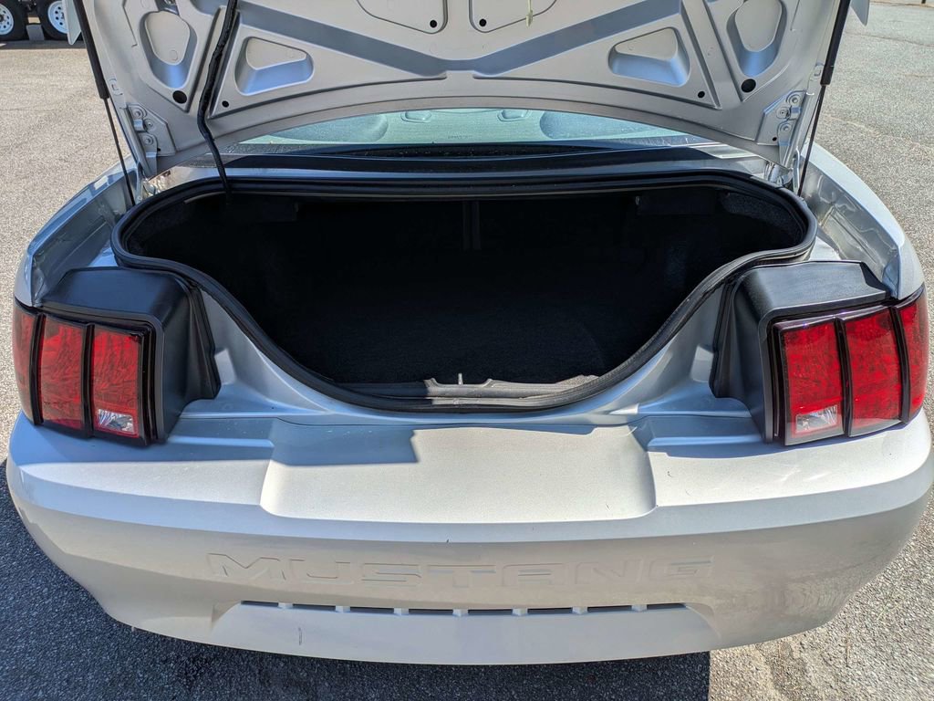 Used 2003 Ford Mustang Coupe image 6