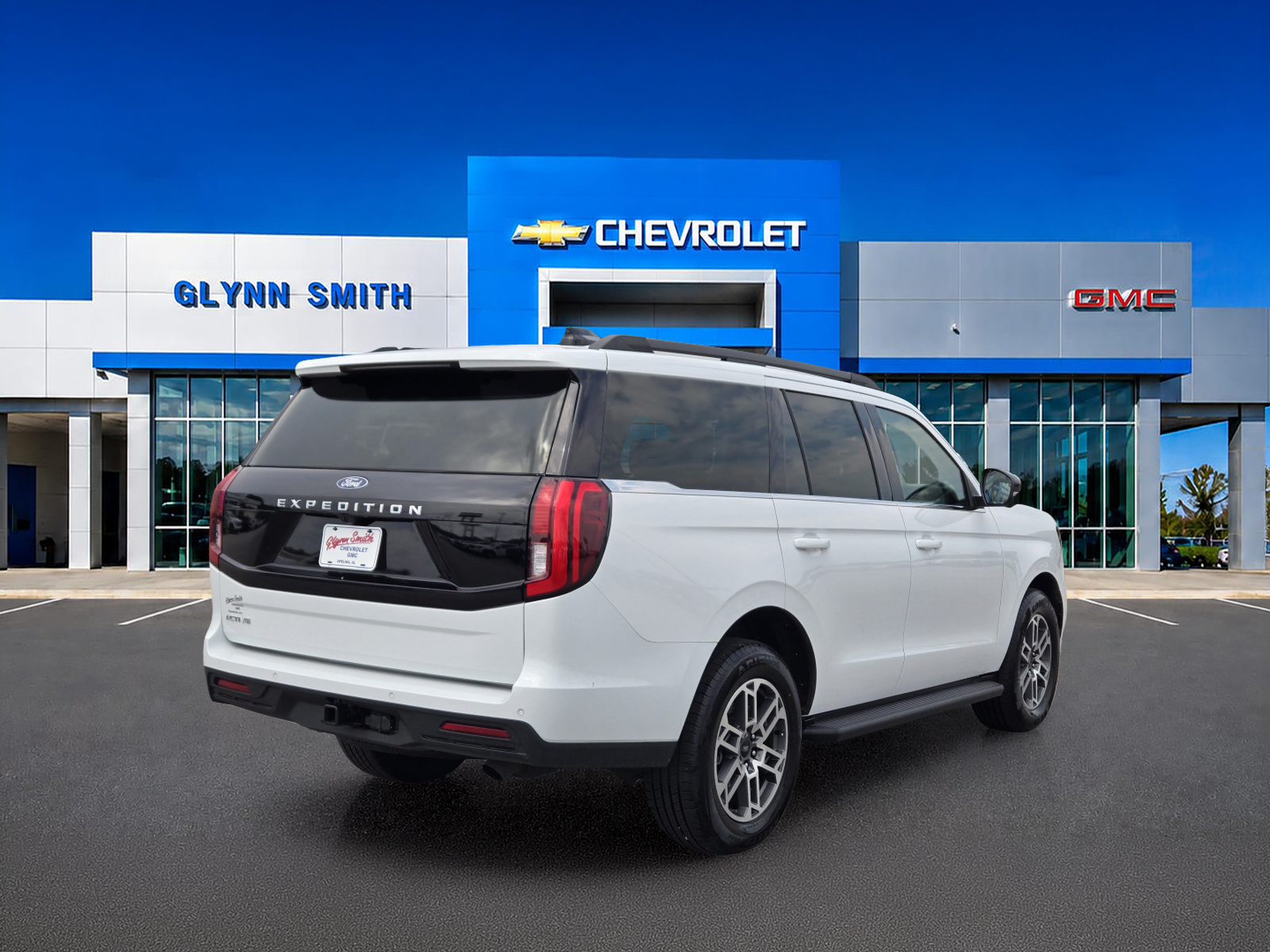 Used 2026 Ford Expedition Active RWD image 7