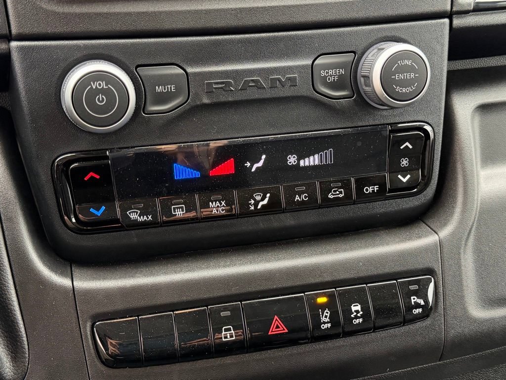 New 2026 RAM ProMaster 1500 w/ Safety Group FWD image 16
