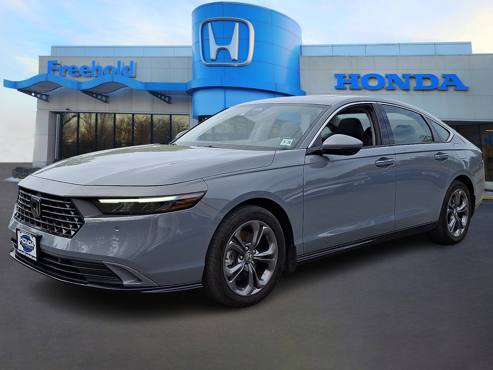 Used 2023 Honda Accord EX-L image 3