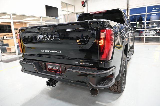 New 2026 GMC Sierra 2500 Denali w/ Denali Reserve Package image 5