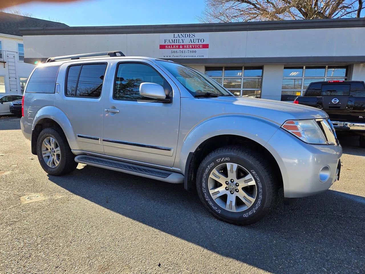 Used 2011 Nissan Pathfinder Silver image 23