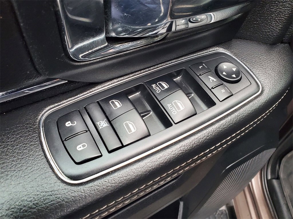 Used 2018 RAM 1500 Laramie w/ Convenience Group image 8