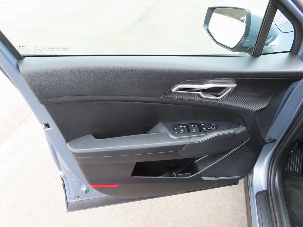Certified 2025 Kia Sportage LX image 20