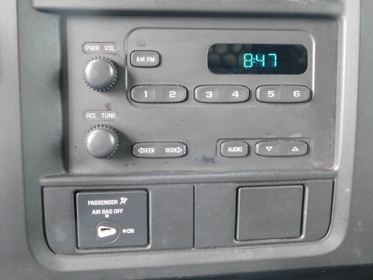 Used 2005 Chevrolet Express 3500 RWD image 12