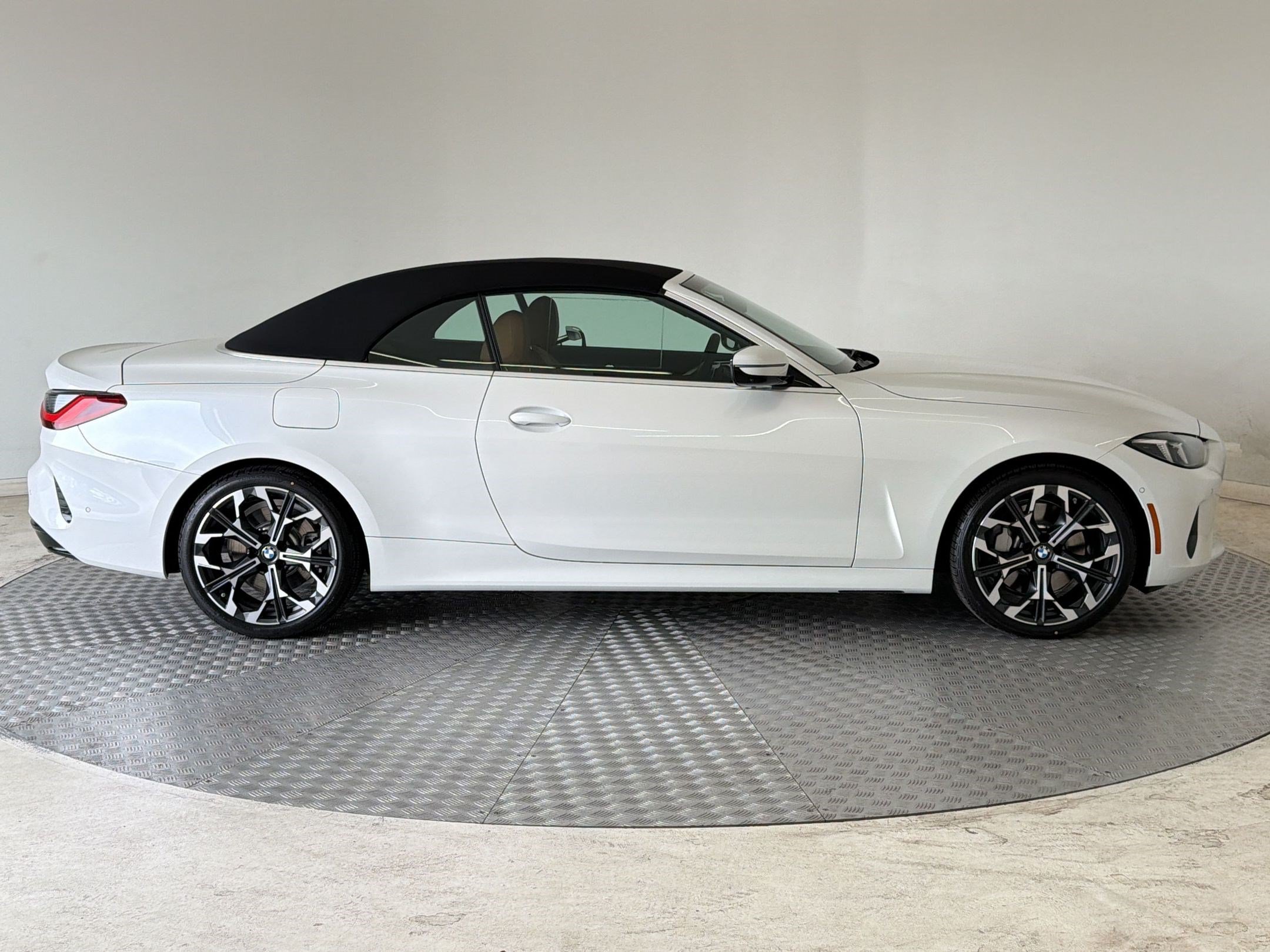 New 2027 BMW 430i xDrive Convertible w/ Premium Package AWD/4WD image 8