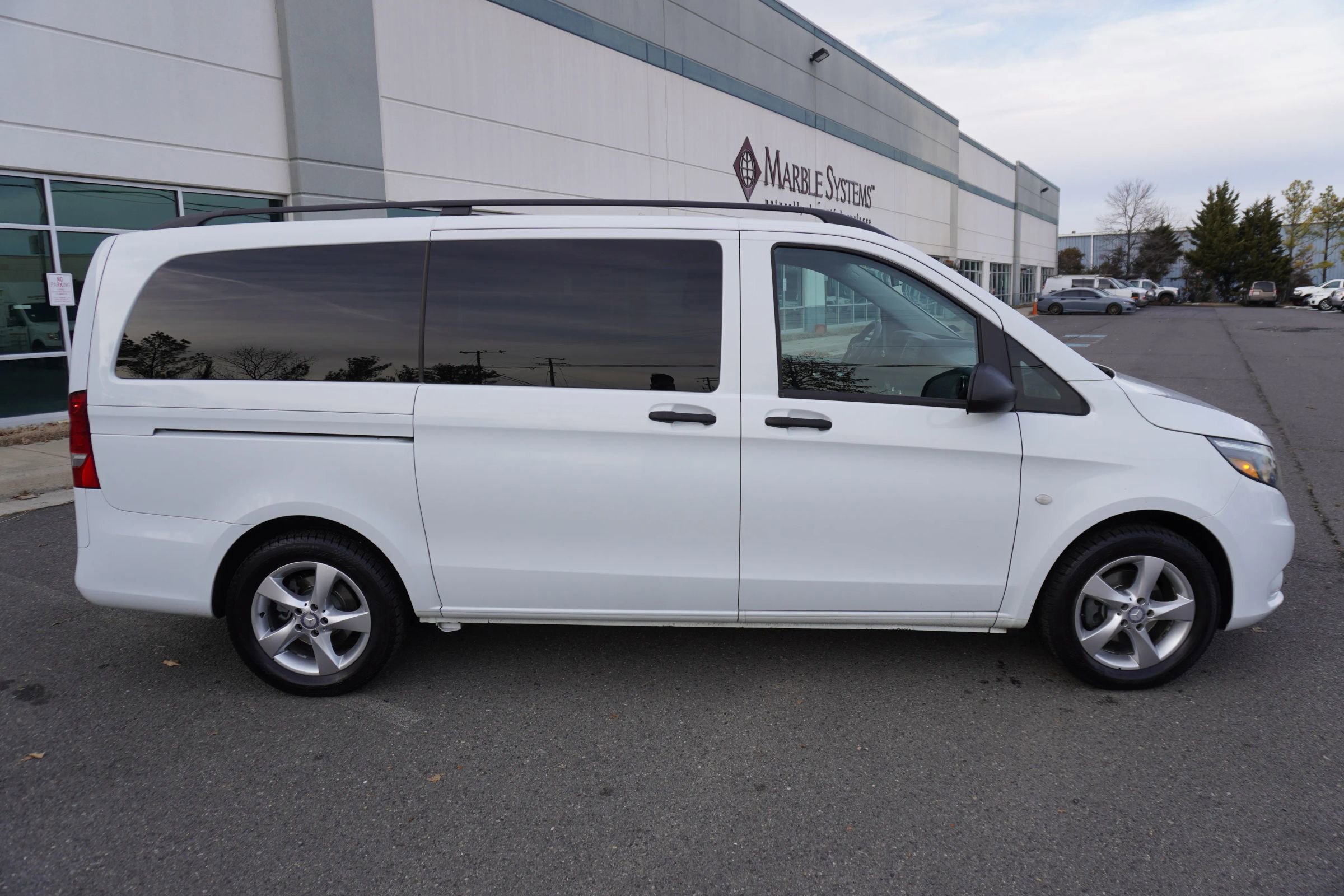 Used 2016 Mercedes-Benz Metris Passenger image 8