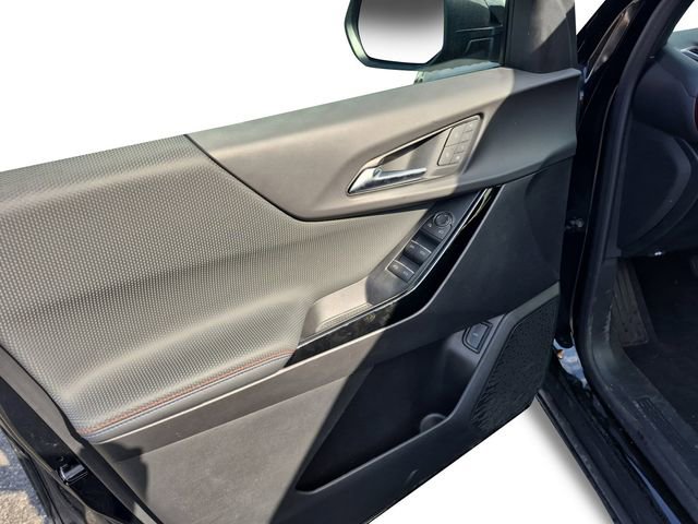 Used 2026 Chevrolet Equinox RS w/ Convenience Package III image 11